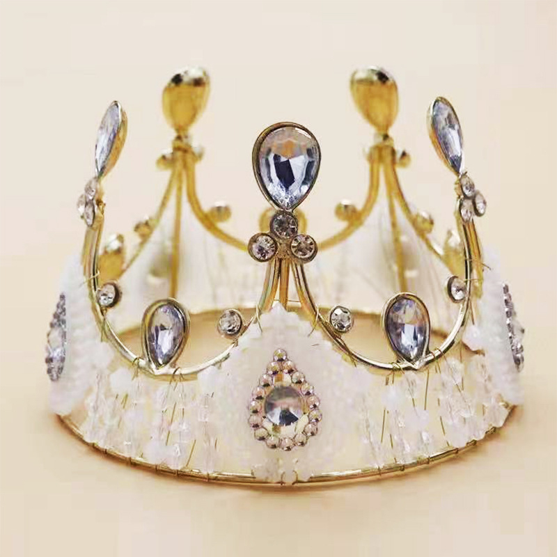 Ötvözetből készült csipkés korona fejfedő, Vintage stílus, Korona G02-1, elektroplattálás, Kristály