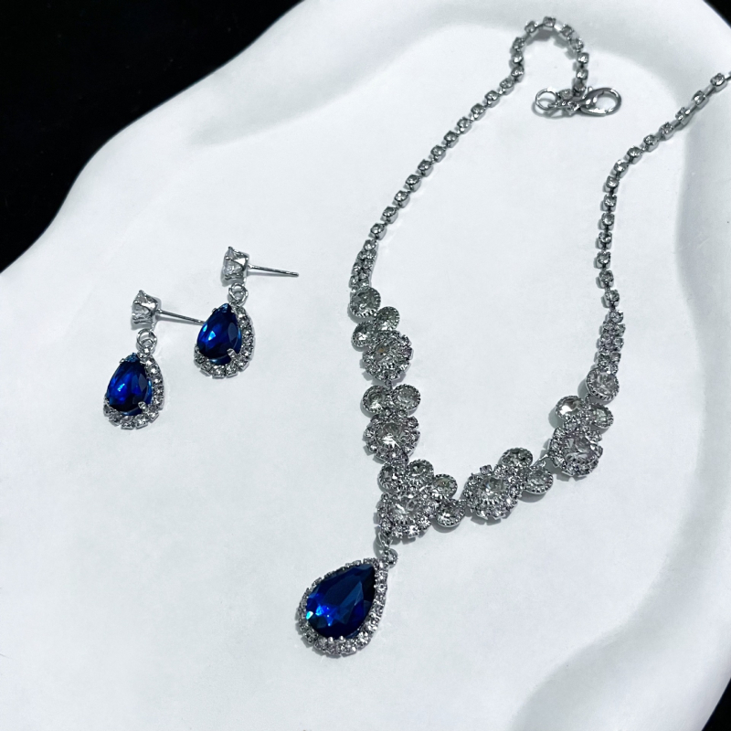 Kāzu rotaslietu komplekts: kaklarota un auskari ar clavicle ķēdi, Rhinestone kristāli, elektroplatinga apdare, forma: sirds/asara/zvaniņš