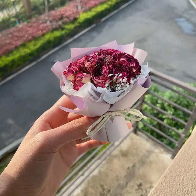 Automobiļa gaisa ventilācijas aromaterapijas dekors ar kaltētiem ziediem – mini kaltēto ziedu pušķis, krāsots, paredzēts maisiņam