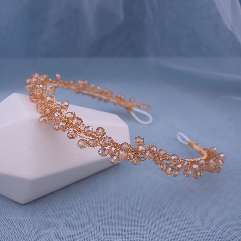 Kristallidega juukseband pehme kettiga, laineline stiil — pruudile juuksehääldus