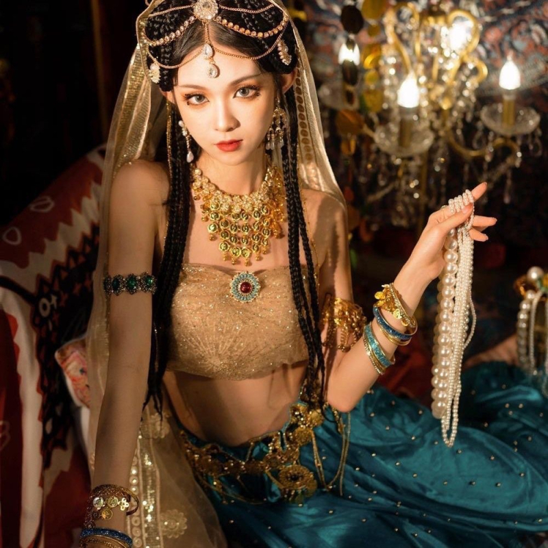 Eksotiline otsmiku juukselint geomeetrilise kujundusega, sõltumatu pakendiga, sobiv reisimälestuseks – peakaunistus