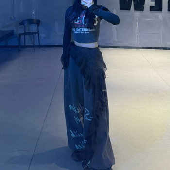 Vidukļa ķēde džeza dejām ar pūdelēm un viļņotu malu (Materiāls: Audums • Unisex • Pieaugušie • Visas sezonas • Izlaidums: 2024 rudens)