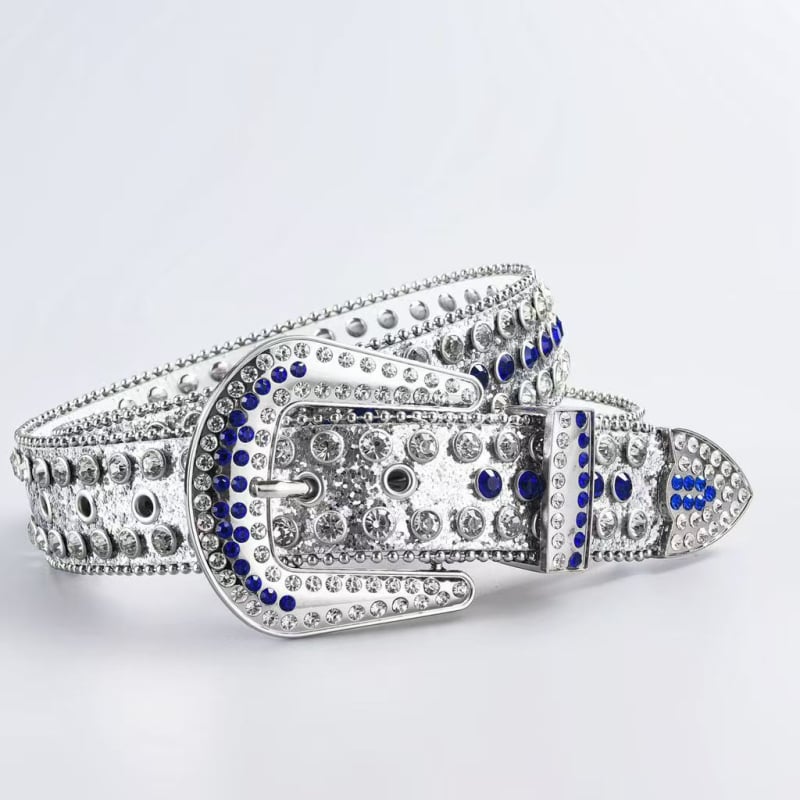 Kõrgekvaliteediline PU naistevöö, sulamist bucklega, adatu tüüpi kinnitusega, kaunistatud helmeste ja rhinestones'iga; stiilne igapäevane kasutus