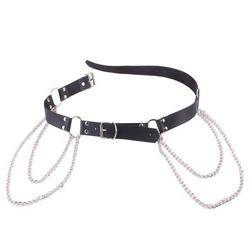 Unisex vöö kunstnahast, ristkülikukujulise sulamiskinnituse ja kettide detailiga