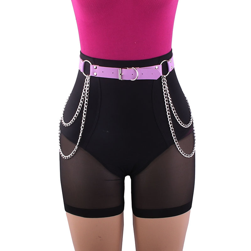 Unisex vöö kunstnahast, ristkülikukujulise sulamiskinnituse ja kettide detailiga