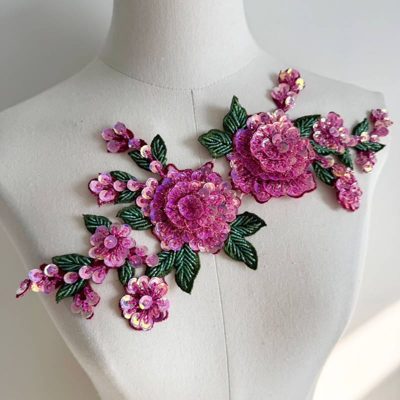 3D rankų siuvinėta gėlės pleistras drabužiams ir džinsams | medžiaga: stiklo brangakmeniai + poliesteris | tinka moterų drabužiams, galvos apdailai, suknelėms | A83