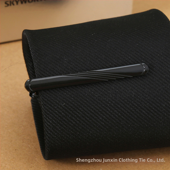 Réz nyakkendő kapocs, sík fejű, hullám mintázat, monoszínű minta, elektroplak bevonat, tisztaság K9