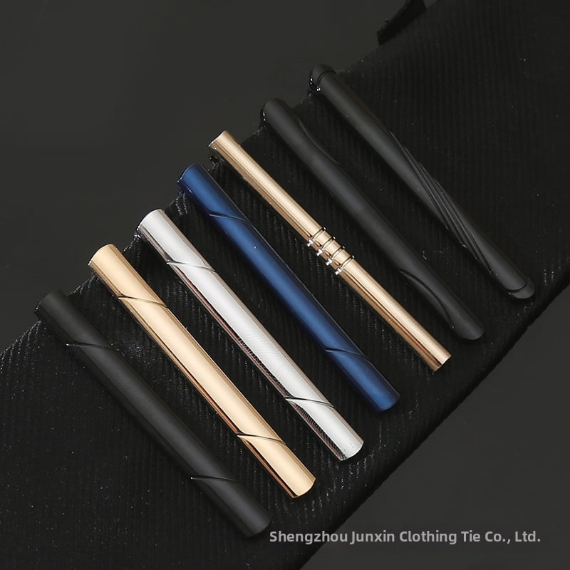 Réz nyakkendő kapocs, sík fejű, hullám mintázat, monoszínű minta, elektroplak bevonat, tisztaság K9