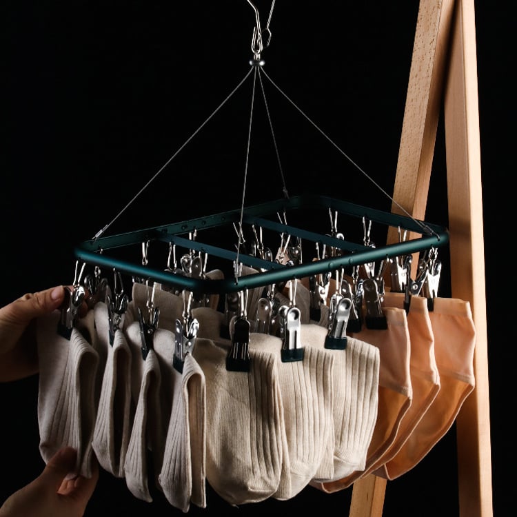 Aliuminio lydinio kojinių džiovinimo stovas su keliais klipais ir drabužių kabliuku, modelis 022