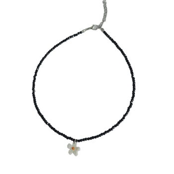 Gyöngyös kulcscsont köré fűzött nyaklánc, szívmedállal, kagylóbevonattal, kézzel készített, Instagram-stílus