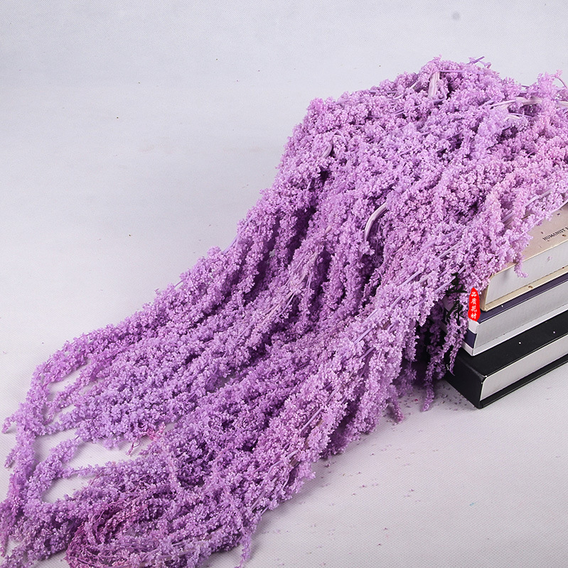 Seinamaa riputatav koosseis kuivatatud ja igaveste lilledega – Meng kang bränd; materjalid: kuivatatud lilled, igavene lill; sortiment: 23368453394; käsitöö/kood: 36863768123; pakend: Opp bouquet bag