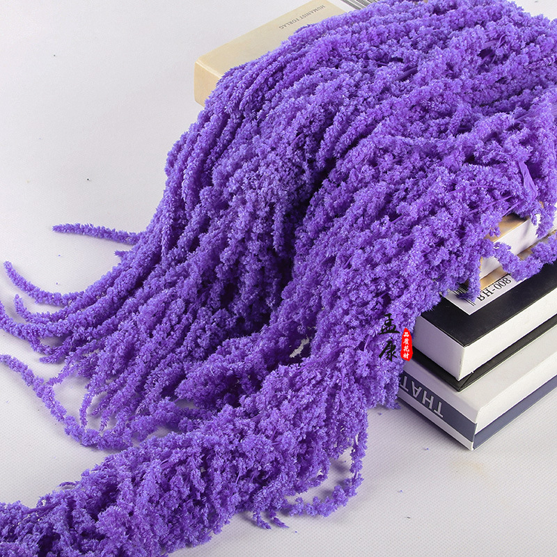 Seinamaa riputatav koosseis kuivatatud ja igaveste lilledega – Meng kang bränd; materjalid: kuivatatud lilled, igavene lill; sortiment: 23368453394; käsitöö/kood: 36863768123; pakend: Opp bouquet bag