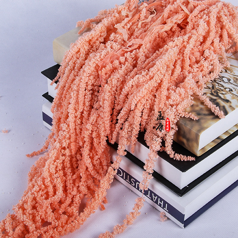 Seinamaa riputatav koosseis kuivatatud ja igaveste lilledega – Meng kang bränd; materjalid: kuivatatud lilled, igavene lill; sortiment: 23368453394; käsitöö/kood: 36863768123; pakend: Opp bouquet bag