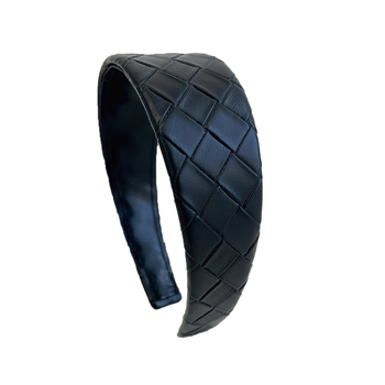 Odinė plaukų juostelė su languotu raštu, rankų darbas, ruduo 2025, universalus stilius