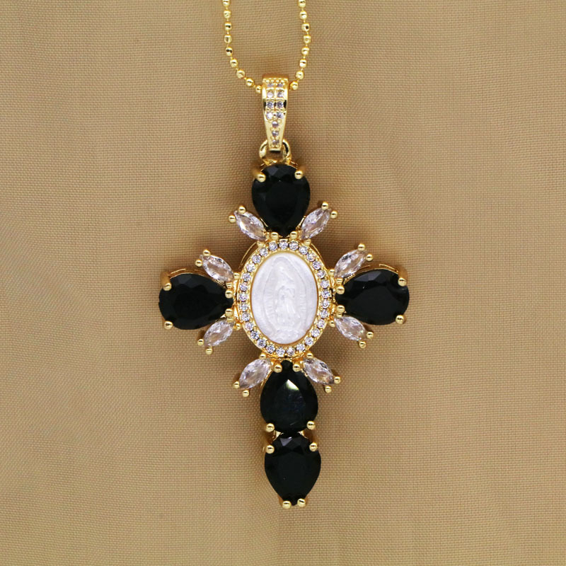 Varš kaklaskarte ar lodīšu ķēdi, pavadziņš ar sajauktajiem akmeņiem iegravējumā, ģeometrisks dizains, sievietēm