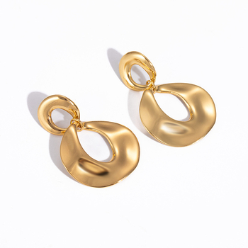 Sieviešu auskari no titāna tērauda, ģeometriski motīvi: rombs un zvaigzne, elektroplatēšana, Titanium Yue zīmols