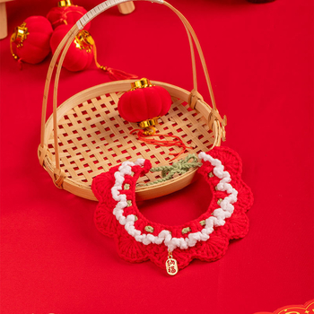 Kaķu un suņu adījuma kaklasaite — karikatūras raksts, Materiāls: zīda zieds, Universāla izmantošana, Svars 100 g, Ziemassvētku dizains