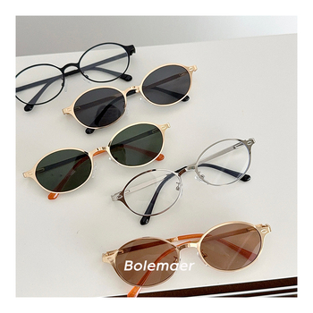 Dječje sunčane naočale s okruglim okvirom, netpolarizirane PC leće, pun okvir metal-plastika, pogodné za putovanja, vožnju, modu i nastupe, ljeto 2025