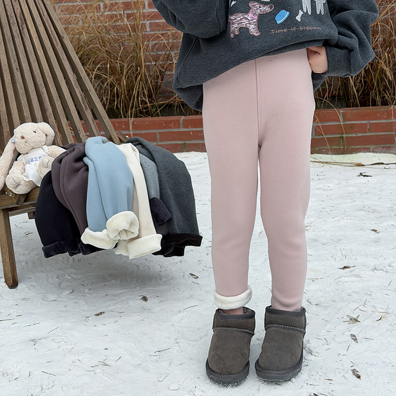 Meitenēm paredzētas vilnas-stieptās bikses ar flīsa iekšējo odeli, vidukļa vidējais jostas līmenis, 350 g samta audums, ziema, vecuma grupa 3–8 gadi