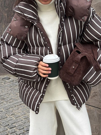 Laisvai krintantis medvilnės paltas su nuimama gobtuvu ir stovinčia apykakle, dryžuotas raštas, Oxford audinys, poliester/spandeks mišinys