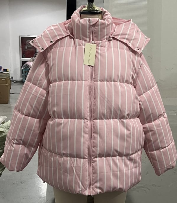 Laisvai krintantis medvilnės paltas su nuimama gobtuvu ir stovinčia apykakle, dryžuotas raštas, Oxford audinys, poliester/spandeks mišinys