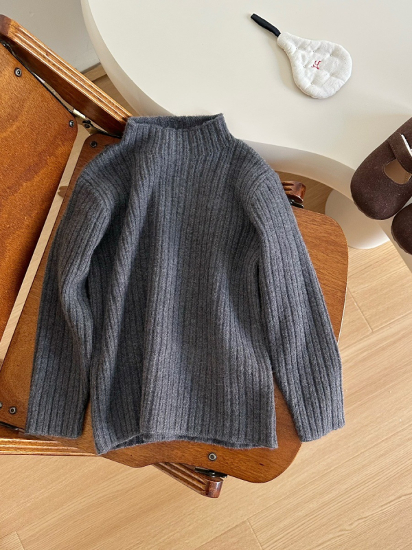 Bērnu džemperis no Angoras vilnas ar kapuci, pusaugsts apkakle, garas piedurknes, ziema 2025