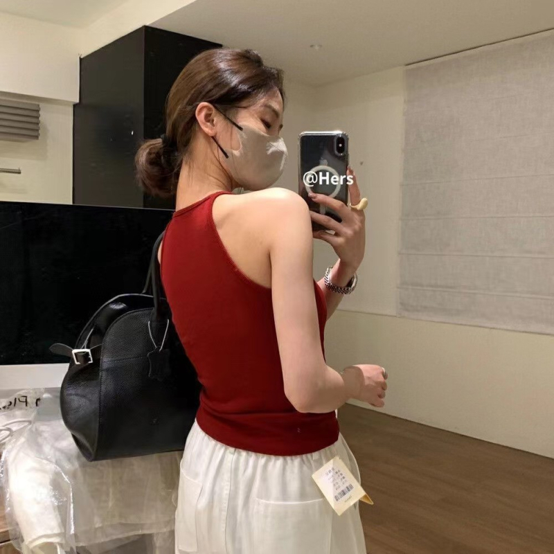 Haltera kakla top ar kvadrātveida kaklu, bieza viskozes auduma, iekšējie spilventiņi no kokvilnas un sūklīša