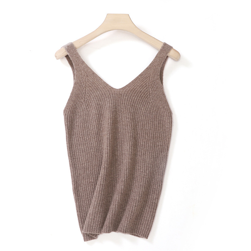 Ženski vuneni bezrukavni vest s V-dekolteom, Slim fit, duljina 50–65 cm, udio vune 50–70%