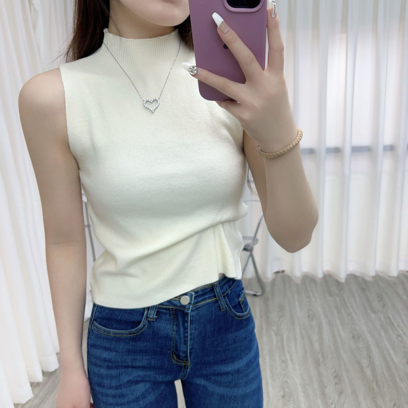 Adīts top bez piedurknēm ar mežģīņu pārklājumu un 3D rakstu, A līnija, noņemamas plecu siksnas, pavasaris 2025