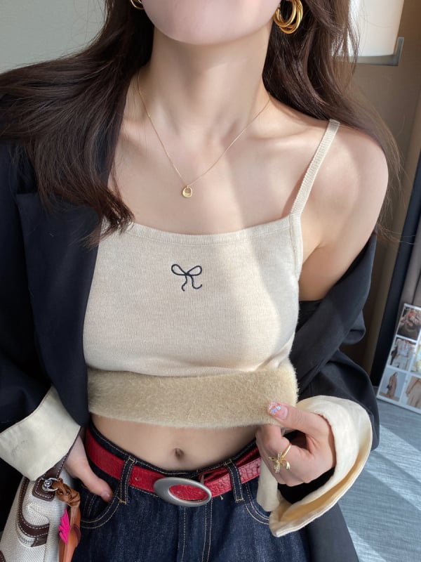 Sieviešu kamizole ar fleece iekšējo odere, šaurs piegriezums, mašas raksts, rudens 2025