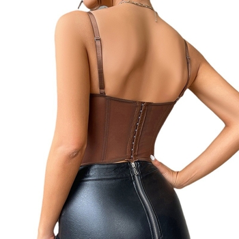 Seksīgs krūšturis ar kaula konstrukciju pacelšanai, acīm līdzīga mežģīņu apdare un caurspīdīgs topiņš