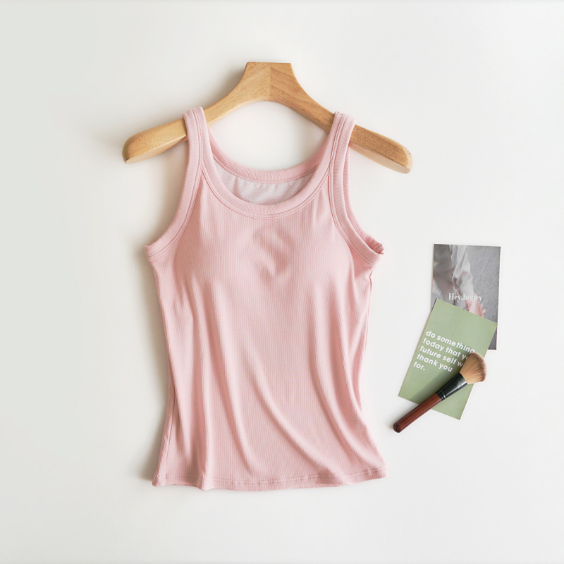 Sieviešu camisole ar iebūvētiem krūšu spilventiņiem, tievs siluets, parastā garuma, vienkrāsains, viskozes-elastāna materiāls, vasara 2025