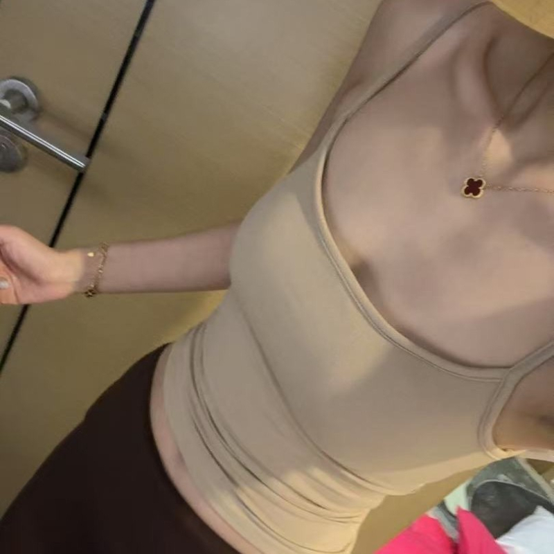 Top ar plāniem lencēm, 2 cm krūšu pildījums, A līnijas siluets, ultra īss garums, kokvilnas audums.