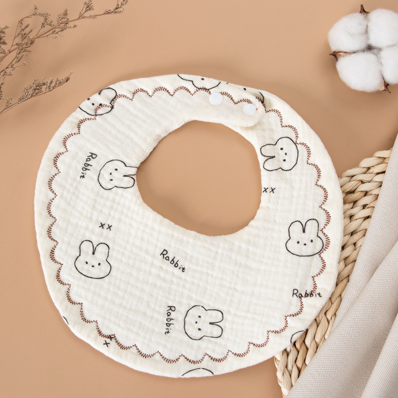 Zīdaiņa lakatiņš no 100% kokvilnas gázes, absorbējošs, Klase A, piemērots 0–3 gadus veciem zīdaiņiem, apaļš siluets, ar dzīvnieku/ multfilmu motīviem