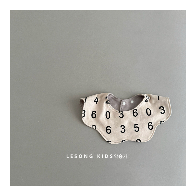 Bērnu bībs no kokvilnas ar ūdensnecaurlaidīgu audumu, piemērots zīdaiņiem 0-1 gadiem, raksts: dzīvnieki/ziedi/drukas