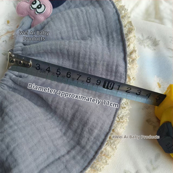 Bērnu bavete ar 360° princeses mežģīnēm, kokvilnas marlē, absorbējošs kokvilnas diegs, vecums 0–1 gads