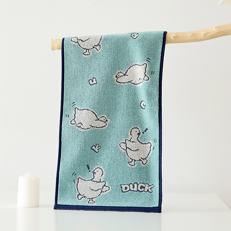 Bērnu dvielis no 100% kokvilnas, yarn-dyed, 32S pavedums, 50–80 g, pielāgošana pieejama