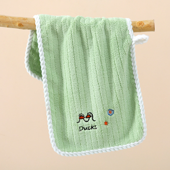 Bērnu kvadrātveida dvieli no korāla flīsa, 120D, izšūšana un apmales, mazāk nekā 50 g, pielāgojama