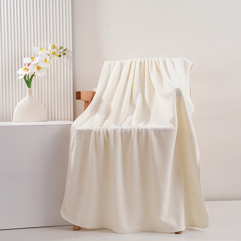 Korallfleece käterätt vannitoa jaoks, paks, nahasõbralik, imav ja kiiresti kuivav, 150D, 400–500 g, lihtne kude servadega, vannitoa või ranna jaoks