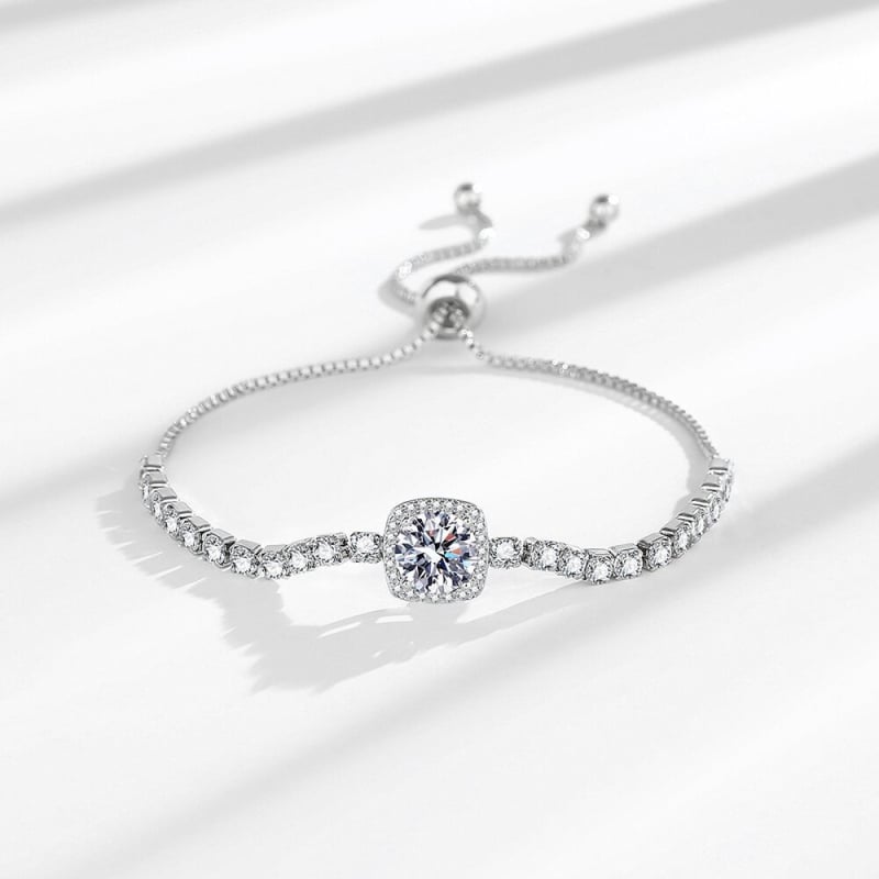 Ženska narukvica od metala, geometrijski kvadratni dizajn, 2 karata, imitacija moissanita, s ukrasnim kamenjem