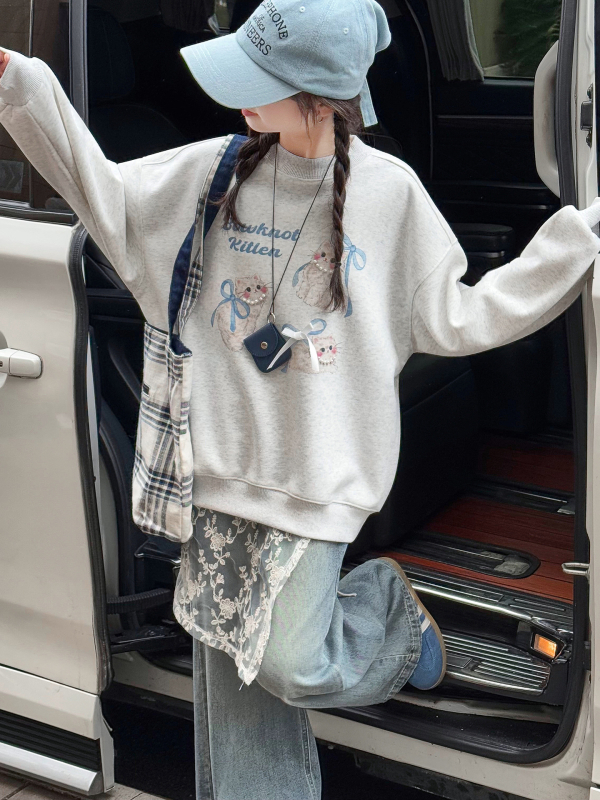 Meitenēm paredzēta fliša iekšējā odere ar apļu kaklu, korejiešu stila, animācijas dzīvnieku motīvs, bērniem virs 8 gadiem (augums 140 cm+), rudens–ziemas 2025