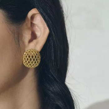 Rokassprādze ar izgriezumu pilnmēness un režģa rakstu; vara; elektroplatēšana; viegls luksusa stils; 2025. rudens izlaišana; 20 g