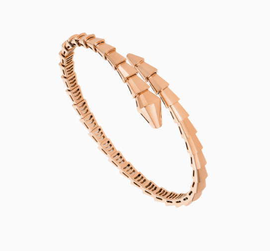 Čūskas formas rokassprādze ar atvērtu dizainu, Materiāls: V gold; Apstrāde: dimants; Svars: 16.5; Sezona: pavasaris 2025