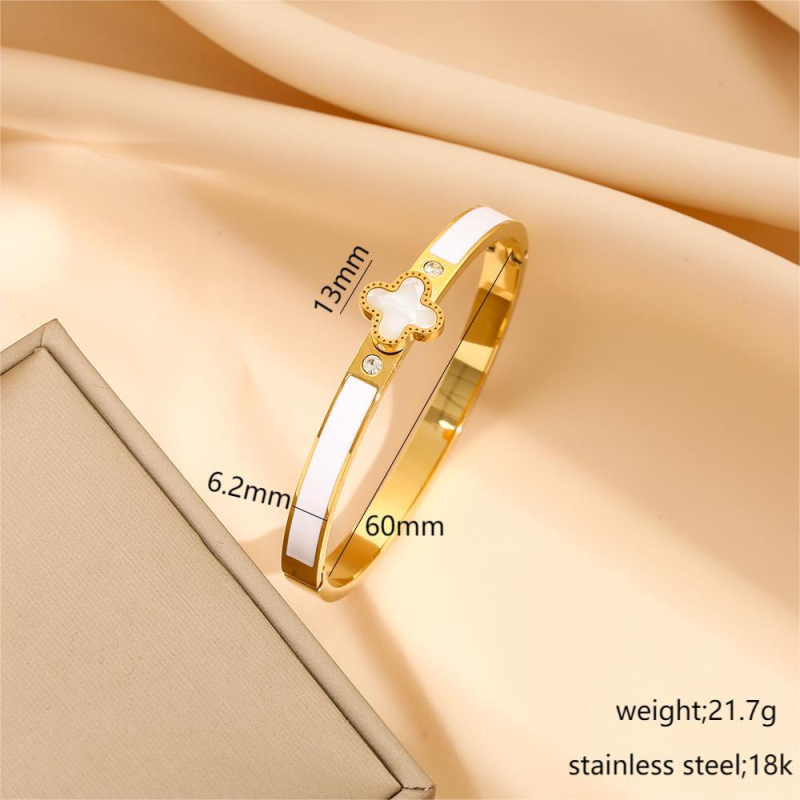 Titāna tērauda rokassprādze ar četrlapu laimi un cirkoniju iemontētiem, elektroplakēts apdare, svars 0,03 kg, mūsdienīgs pilsētas stila