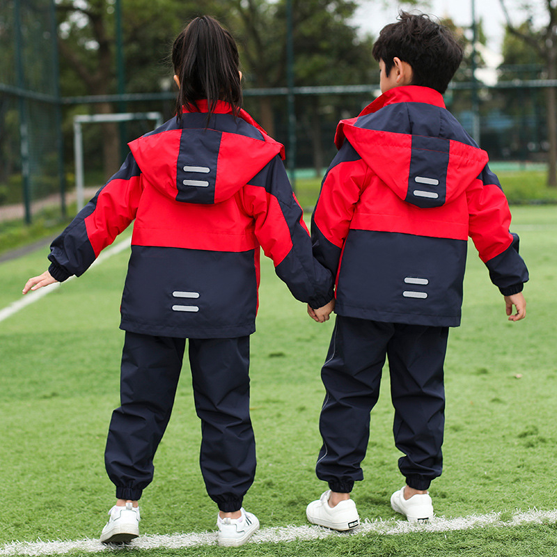 Trīsdaļīgs skolas uniformas komplekts rudens-ziemas sezonai, sporta stila, universāls bērniem no 8 gadu vecuma, rāvējslēdzēja aizdare ar noņemamu kapuci