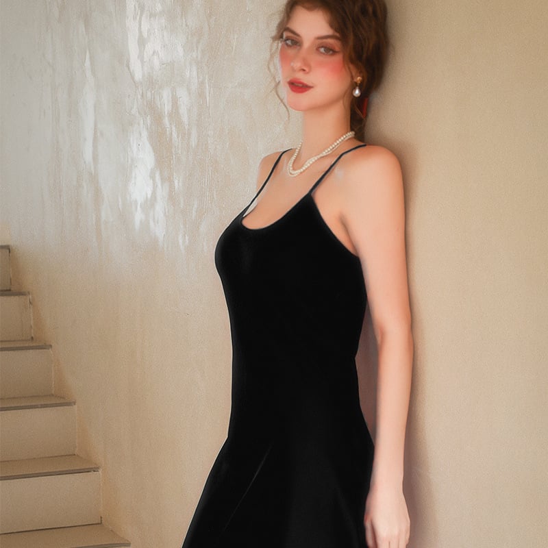 Нощница презрамка с кръгло деколте от имитационна коприна, тънък плат 101-120 г/м2, полиестер 90-95%