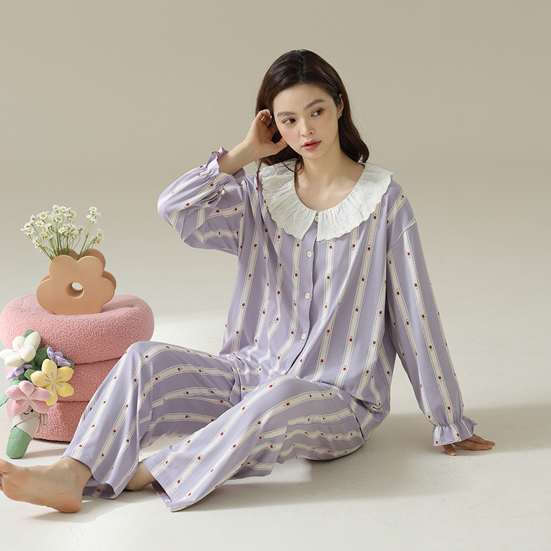 Πιτζάμες από βαμβάκι 95–100% • Καρντιγάν, απλό και χαλαρό στυλ • Μακριά μανίκια • Παντελόνες