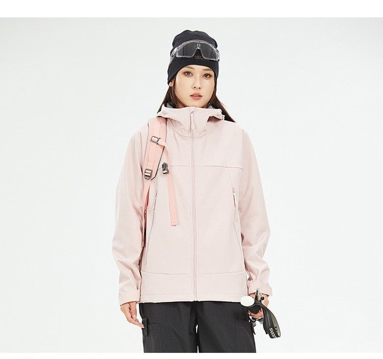 Soft shell vēja izturīga jaka ar kapuci, rāvējslēdzējs, fleces oderējums, brīvā piegriezuma, ziemas jaka ar izšūtu logotipu