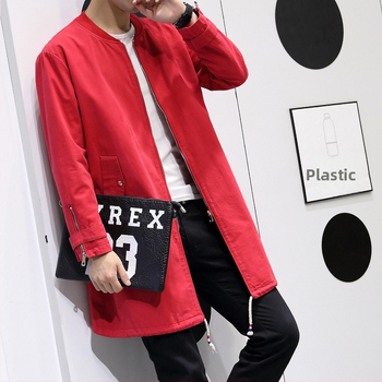 Vīriešu jaka ar stāvošu kaklu, rāvējslēdzējs, vidējā garuma 65–80 cm, ārējais audums 100% kokvilna, iekšējā odere poliesteris