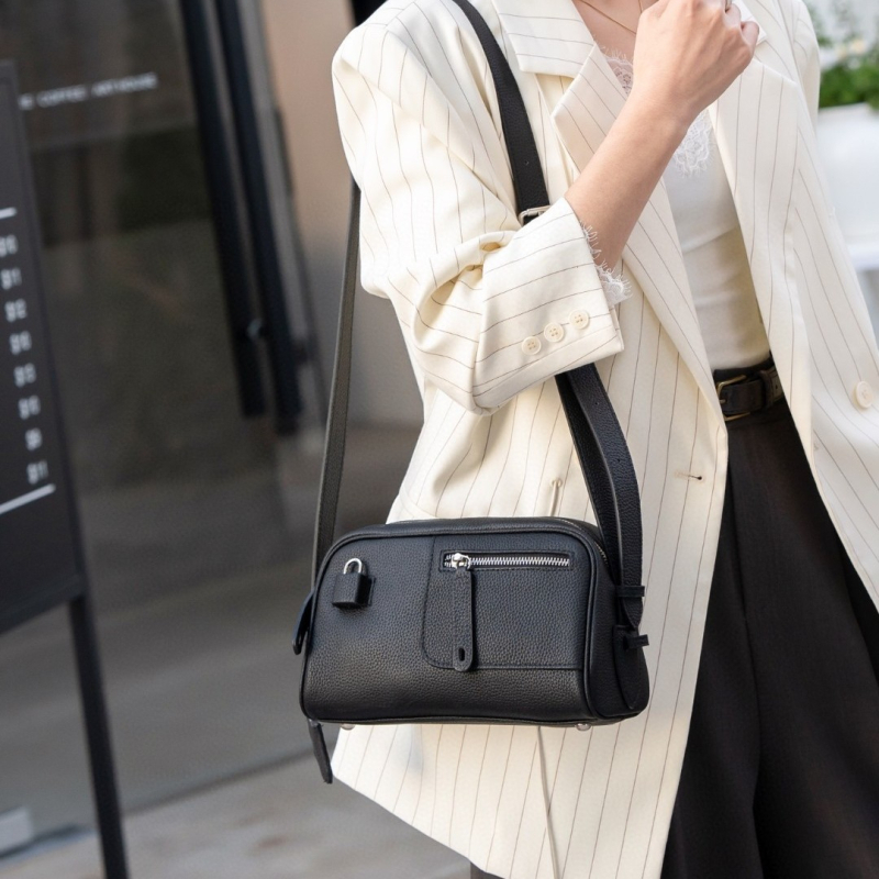 KOUDI īstas ādas Boston soma ar rāvējslēdzēju, iekšējām kabatām telefona un personas apliecībai